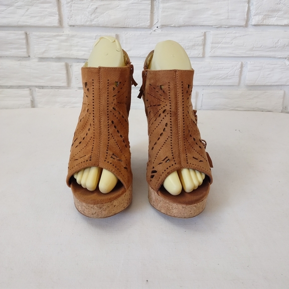 Not Rated Shoes - Not Rated Wedge Sandals Size 8